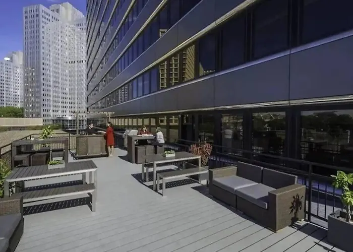 Luxury At The Point Easy Access To And From Downtown 24-7 Parking Pittsburgh