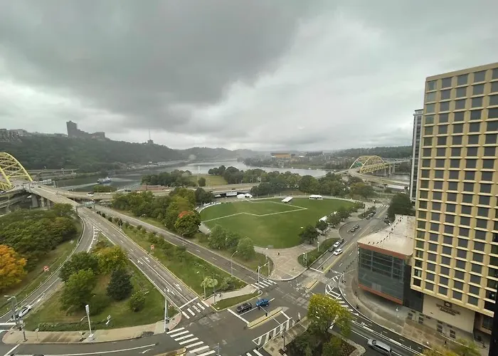 Apartment Luxury At The Point Easy Access To And From Downtown 24-7 Parking Pittsburgh