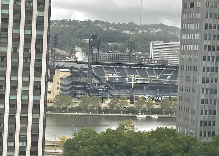Apartment Luxury At The Point Easy Access To And From Downtown 24-7 Parking Pittsburgh