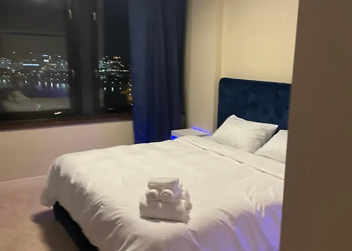 Luxury At The Point Easy Access To And From Downtown 24-7 Parking Apartment Pittsburgh